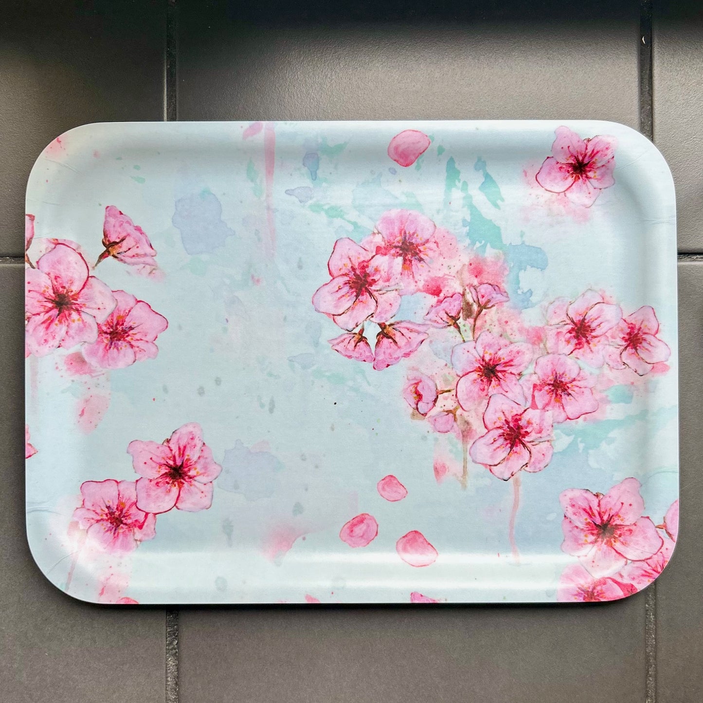 Pikkutarjotin, Sakura