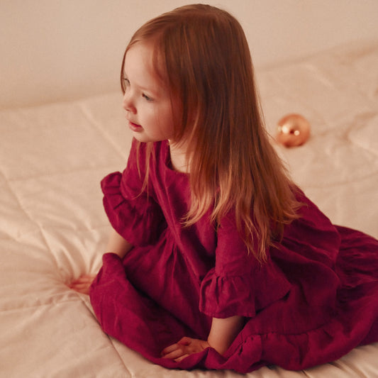 Emilia-mekko, oma kangas