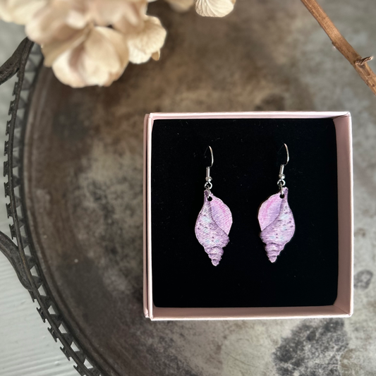 Kotilo, korvakoru koukulla