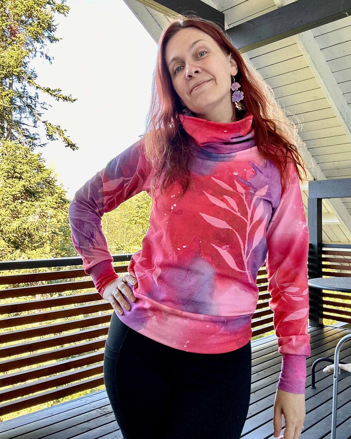 Aurora puna-liila, joustocollege