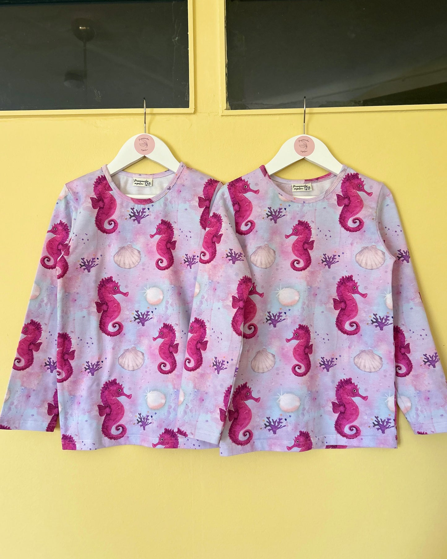 Merihevosten aarre -luomutrikoo