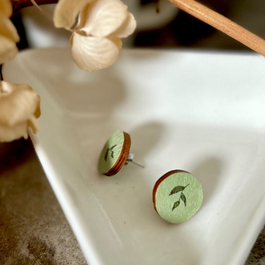 Lehvä avokado, nappikorvakorut