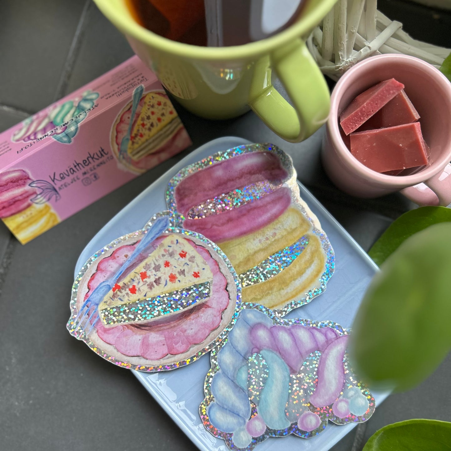 Vinyylitarrapaketti Kevätherkut